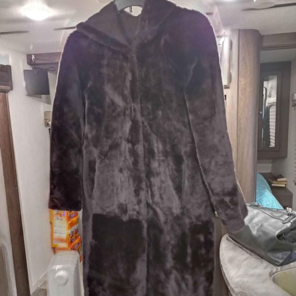 Hiso women's shearling coat new